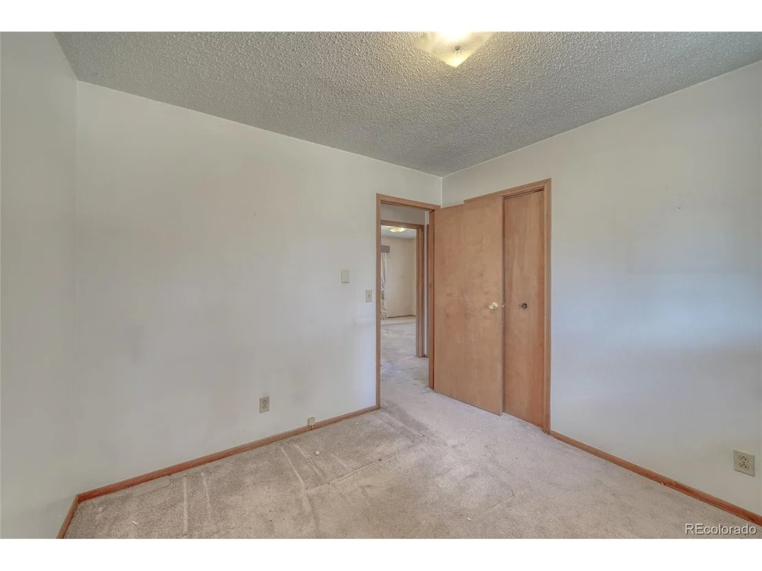 Photo of 10239 W Cheyenne Cir