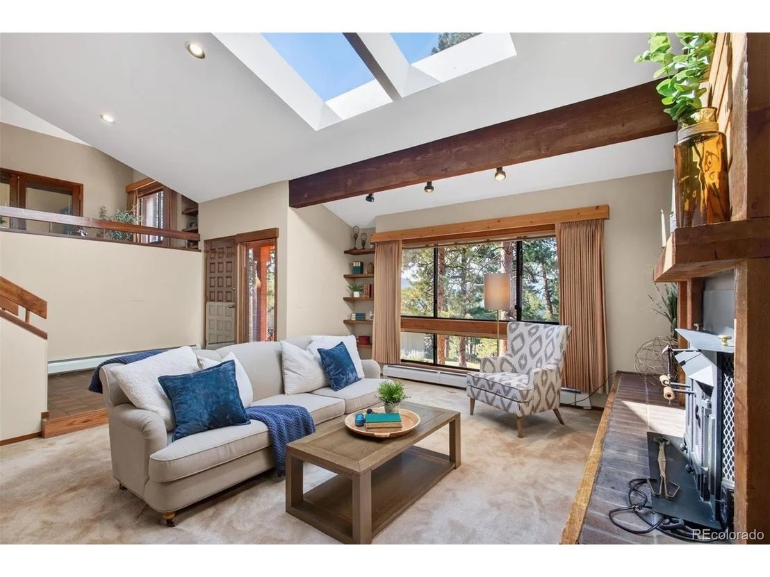 Photo of 1644 Tamarac Dr