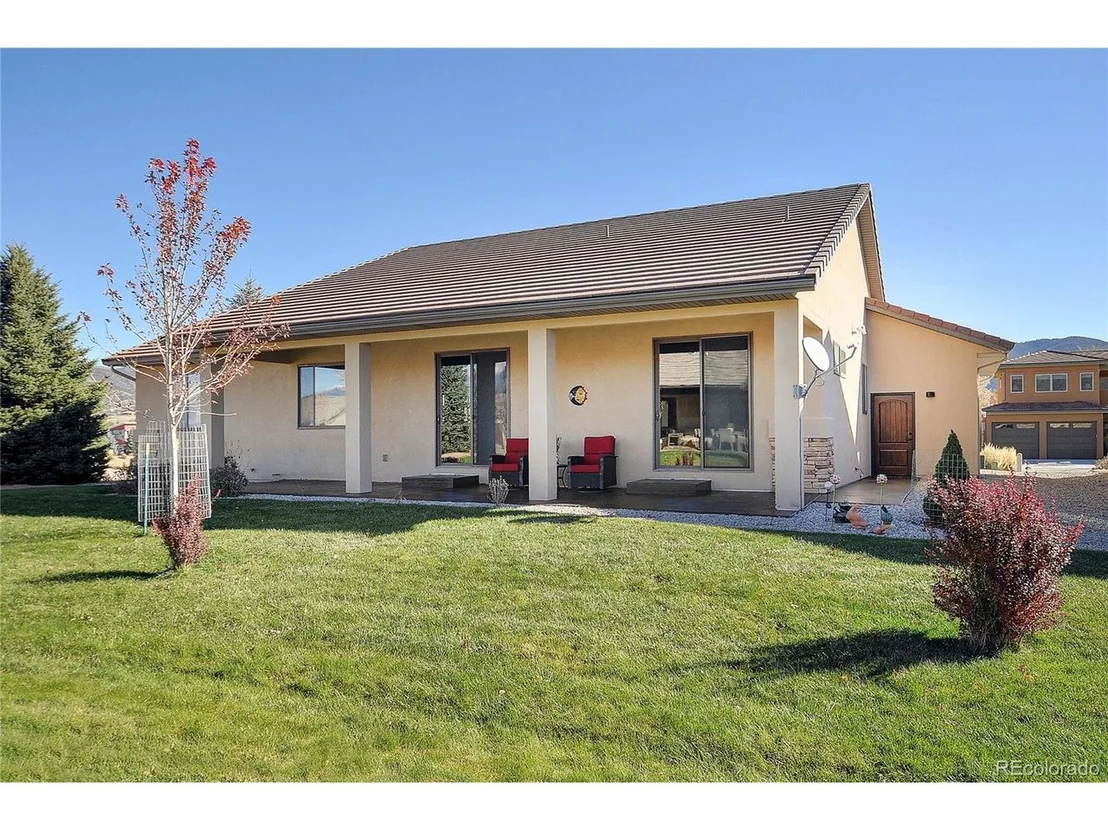Photo of 415 Cottonwood Cir