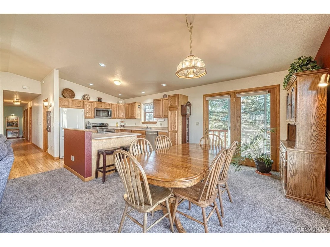Photo of 1 Silver Spruce Dr