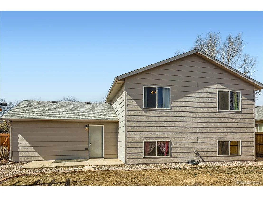 Photo of 2232 Ash Ave