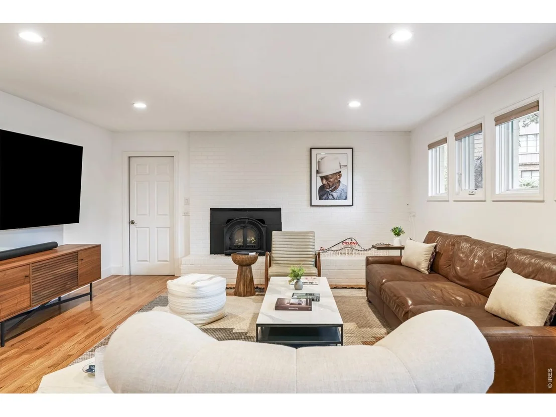 Photo of 200 Mohawk Dr
