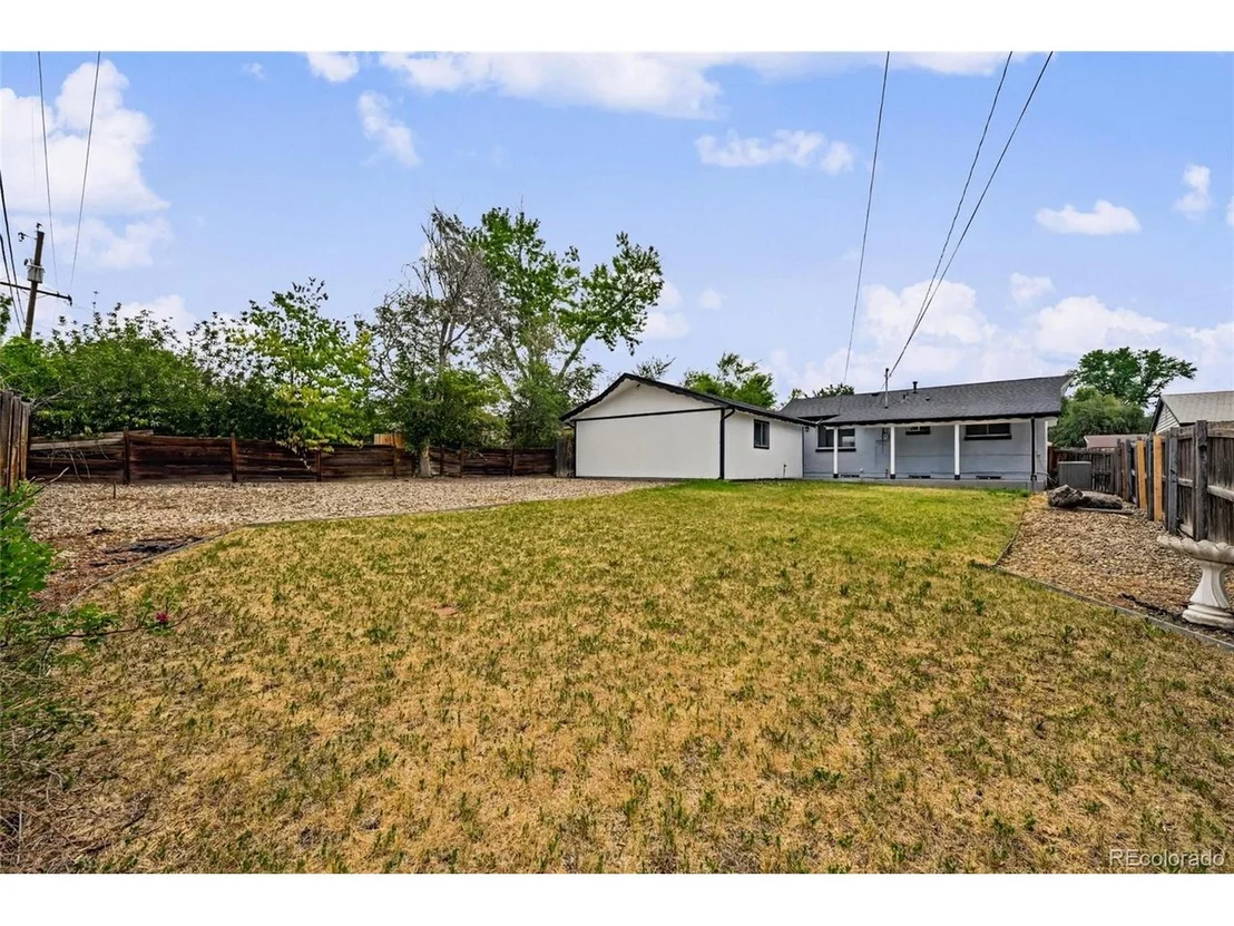 Photo of 8191 Baylor Ln