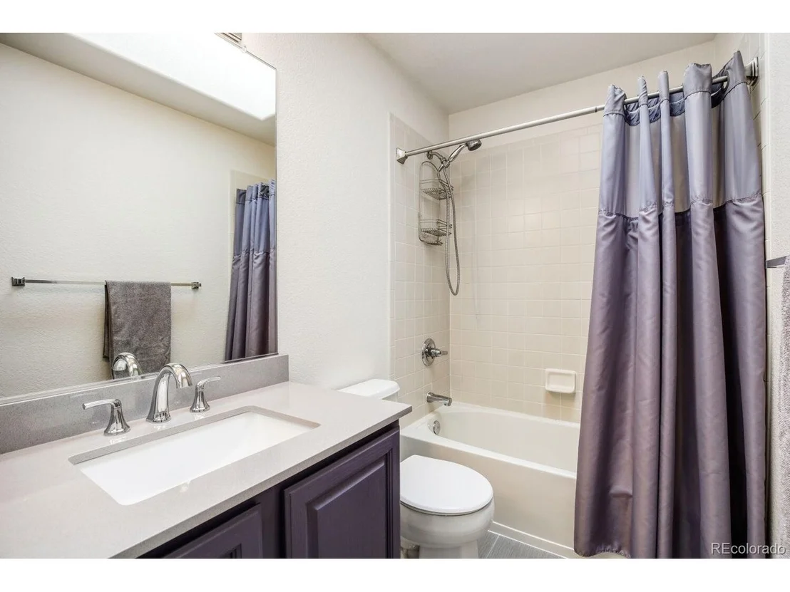 Photo of 1355 Carnation Cir