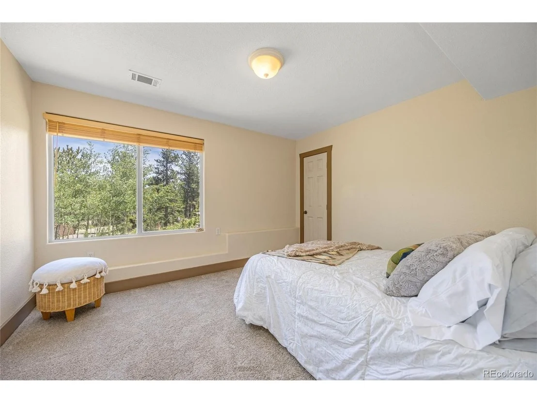 Photo of 67 Aspen Ln
