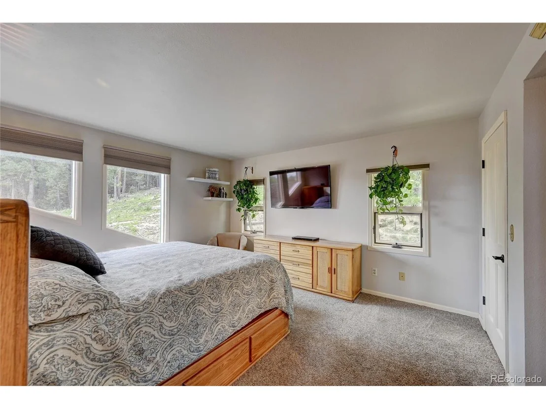 Photo of 30382 Mary Dr