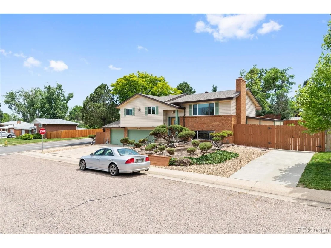 Photo of 1202 W 100th Pl
