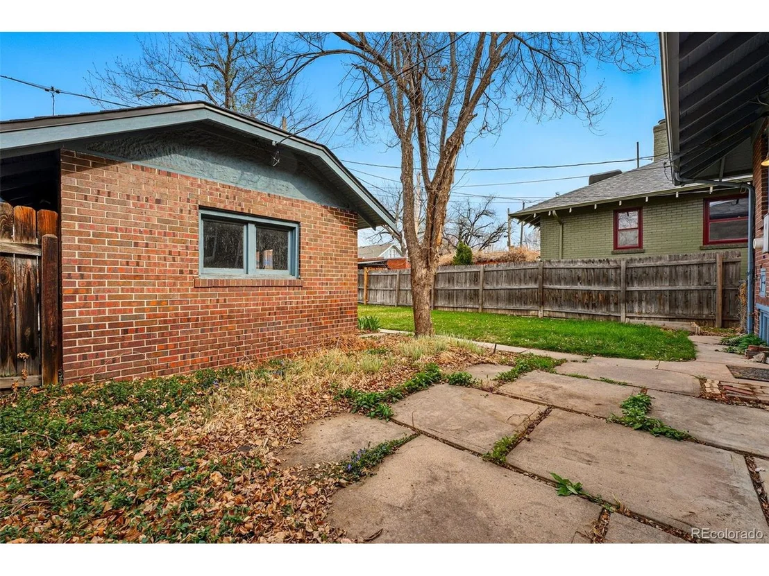 Photo of 618 Adams St
