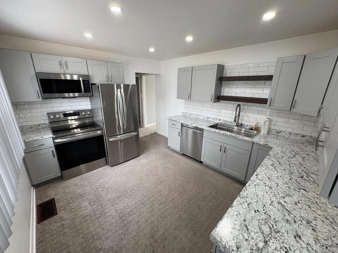 Photo of 337 Plainview Ave