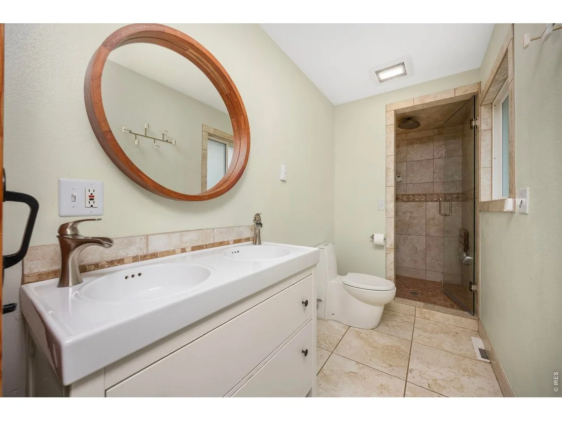 Photo of 7702 Devonshire Ct