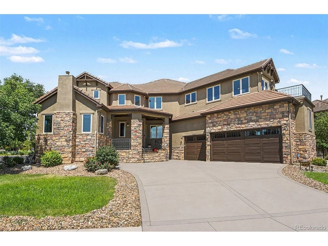 Photo of 15501 Fairway Dr