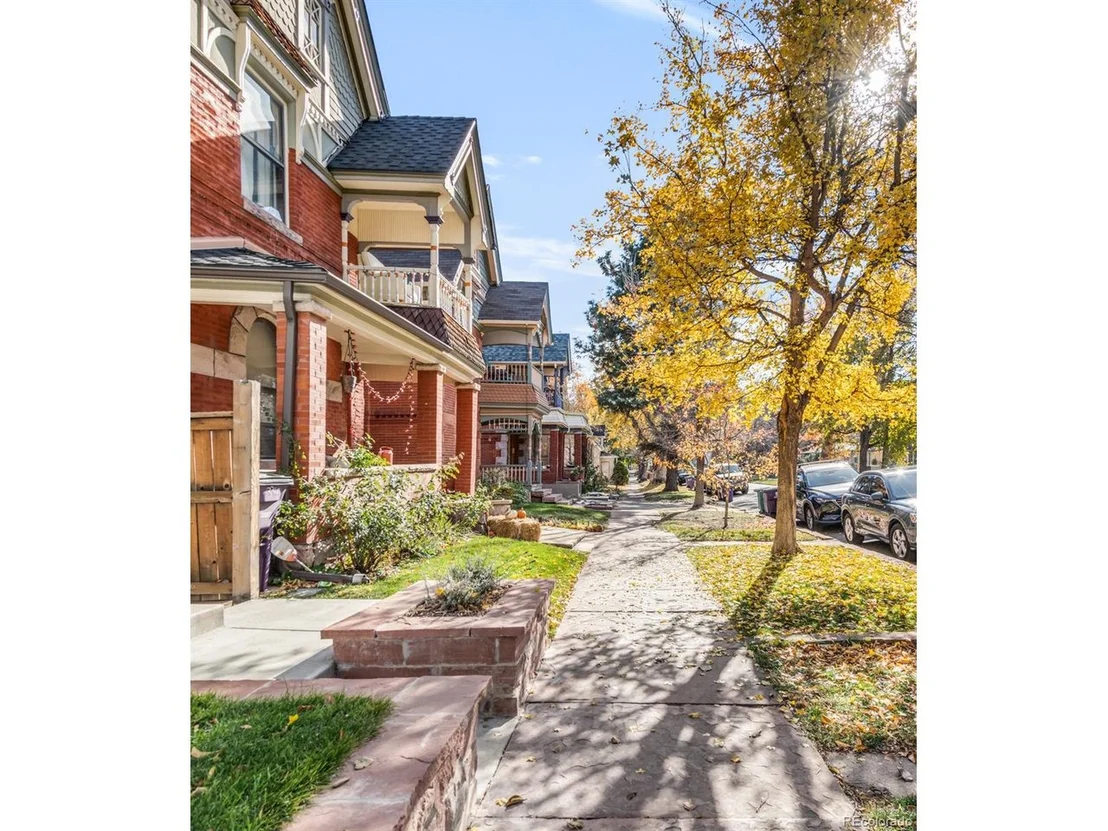 Photo of 3336 Bryant St