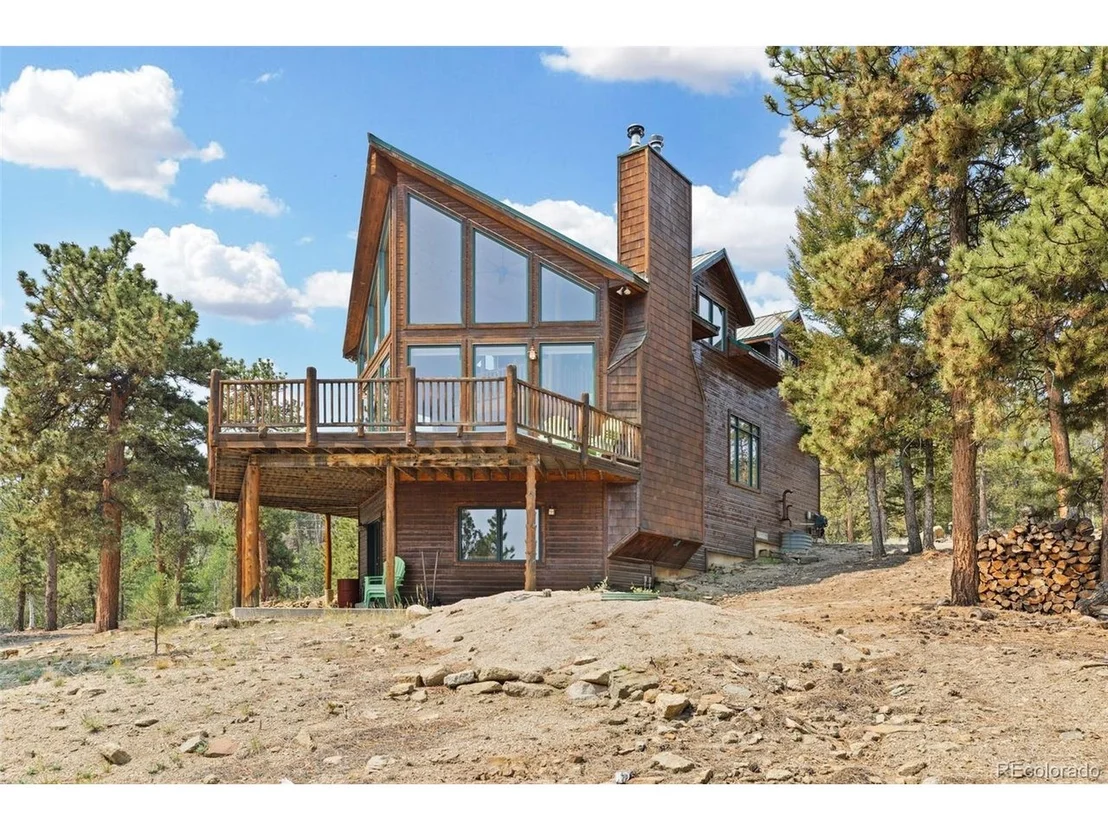 Photo of 559 Bellows Rd