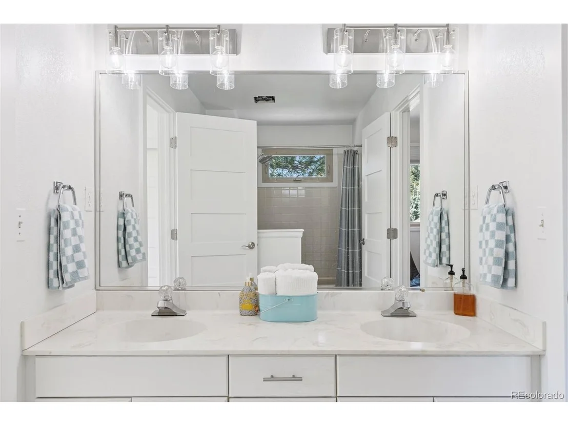 Photo of 6128 Songbird Cir
