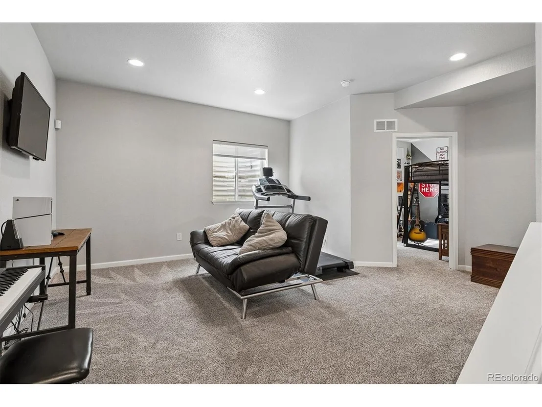 Photo of 9353 Iron Mountain Way