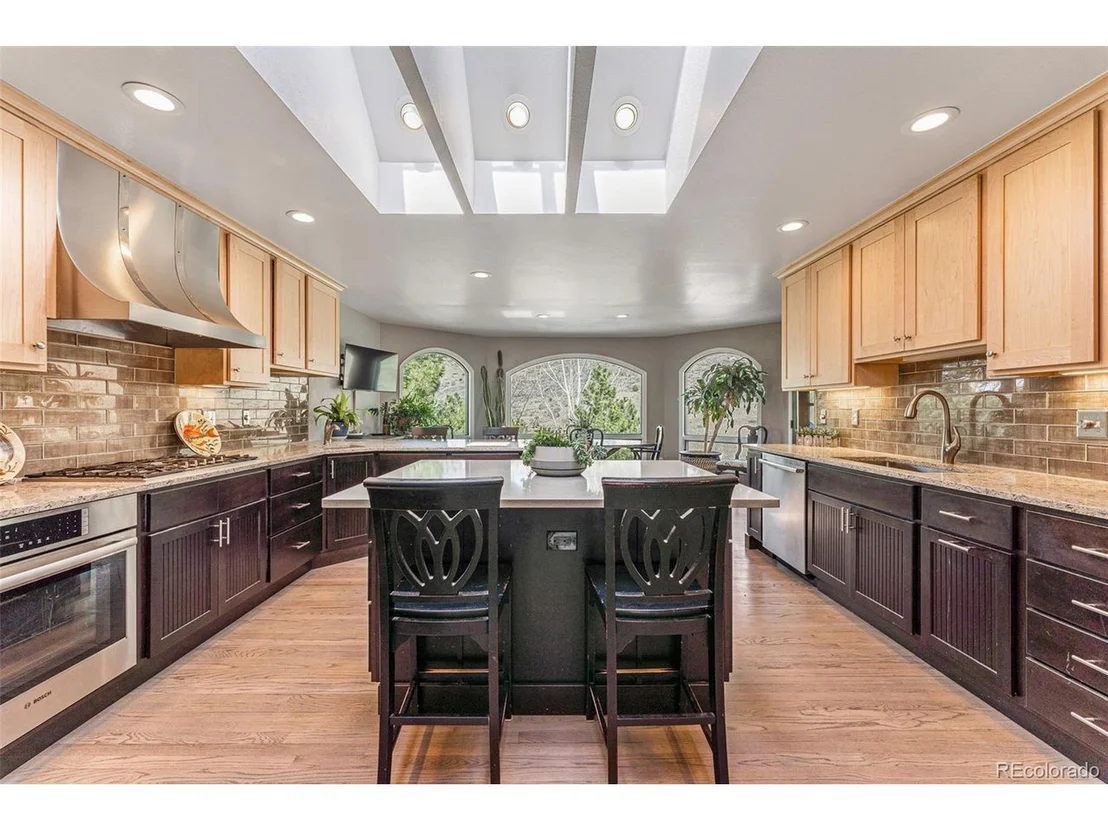 Photo of 5911 Crestbrook Dr