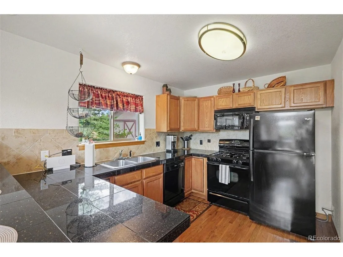 Photo of 541 Warpath Rd