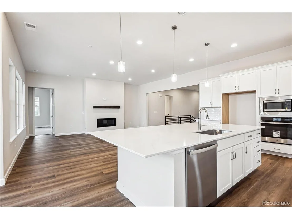 Photo of 5451 Riverbend Ave