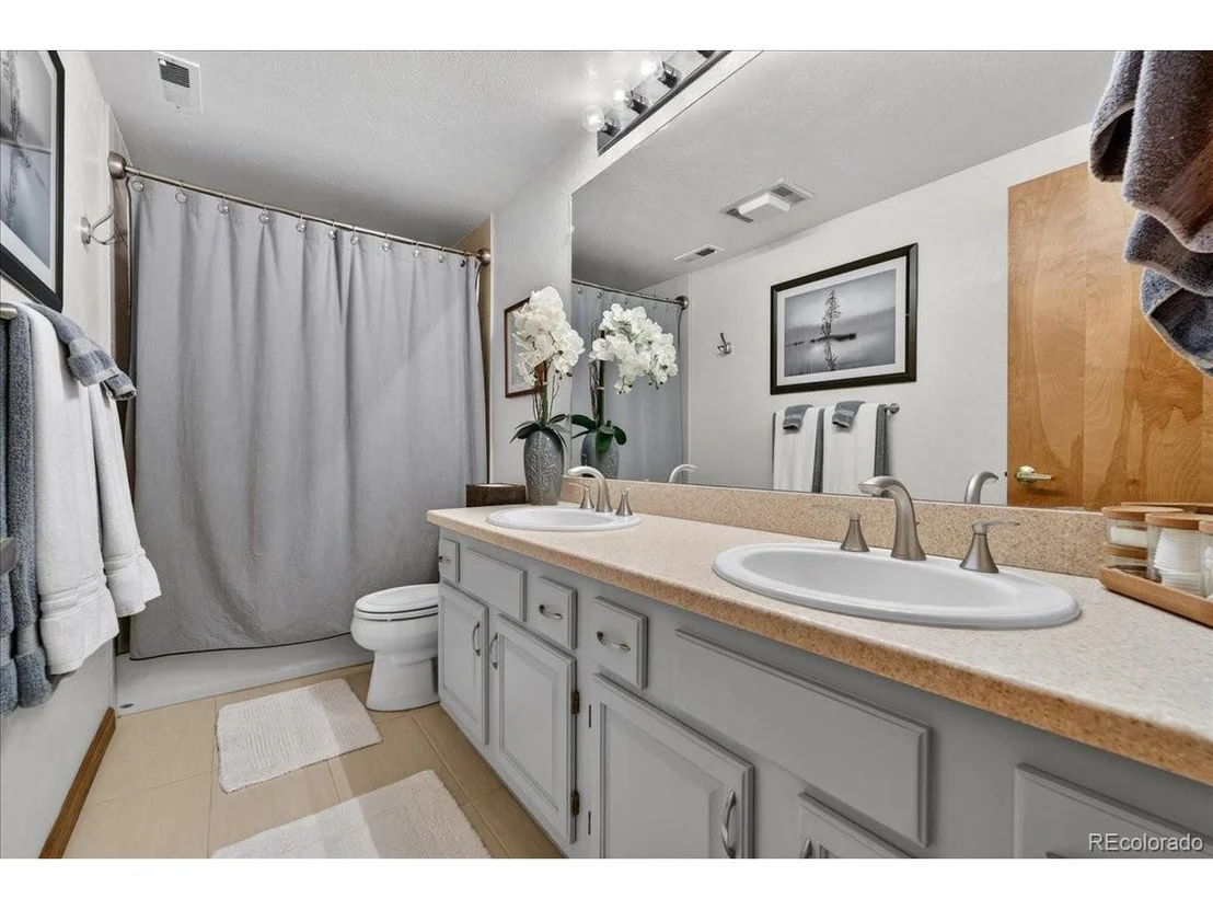 Photo of 2368 Bitterroot Ln