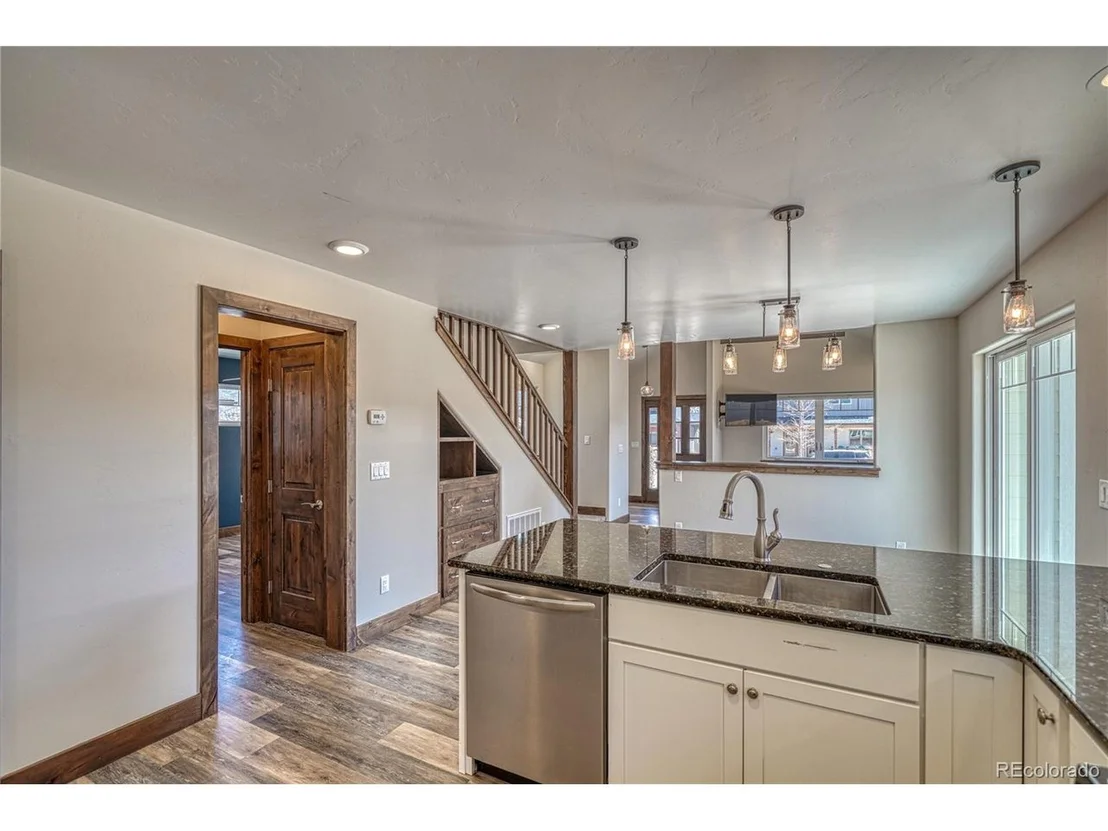 Photo of 106 Crestone Mesa Dr