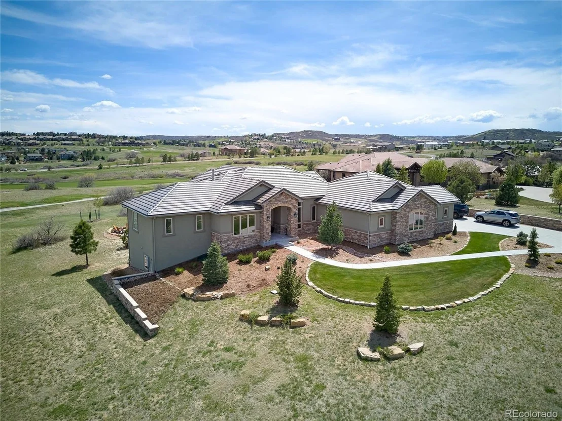 Photo of 5195 Raintree Cir
