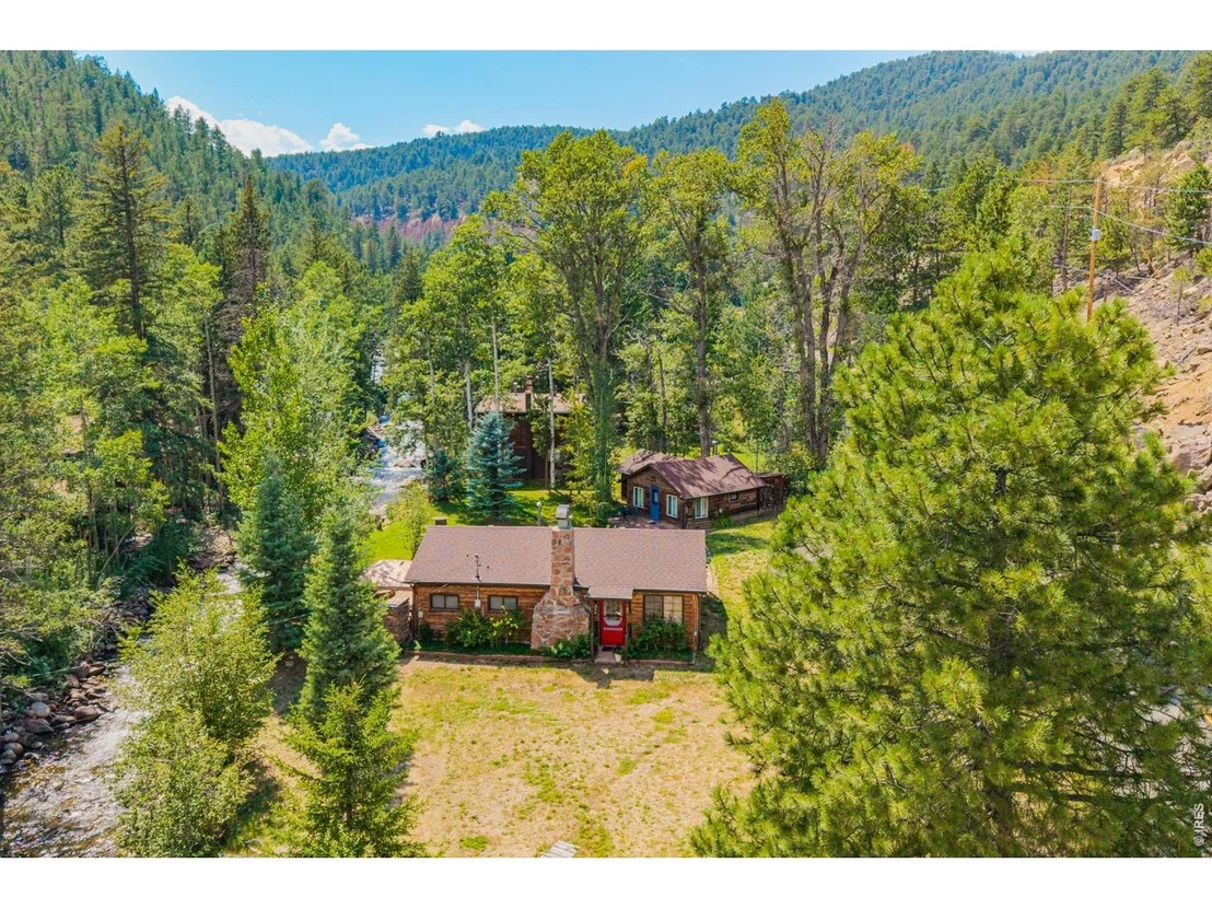 Photo of 259 Riverside Dr