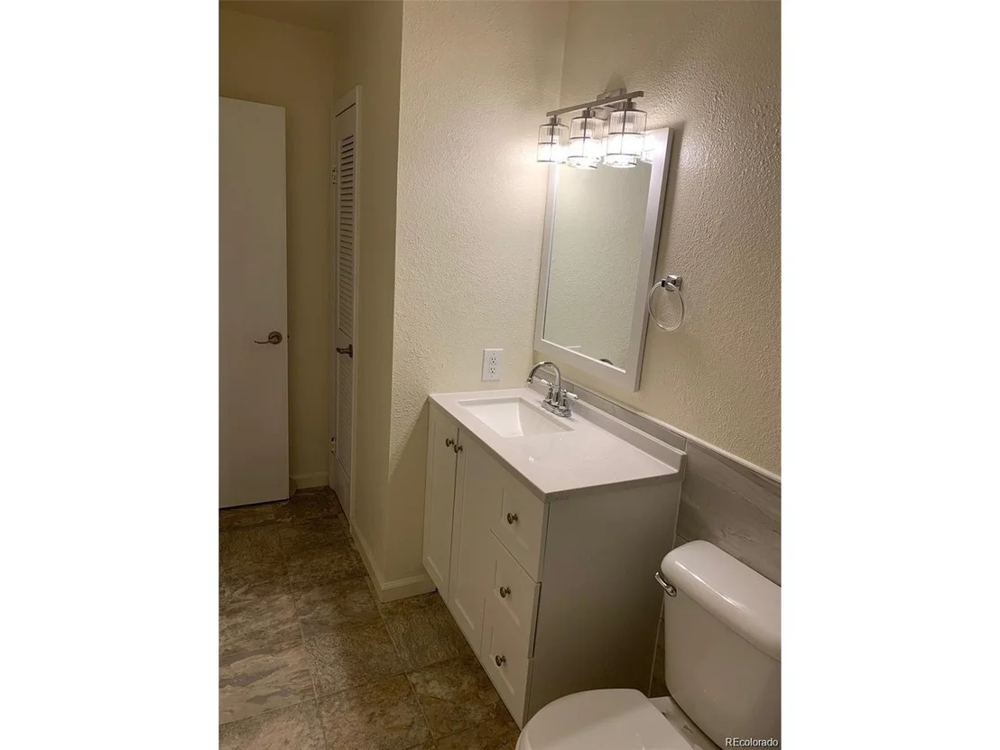 Photo of 102 Cedar St