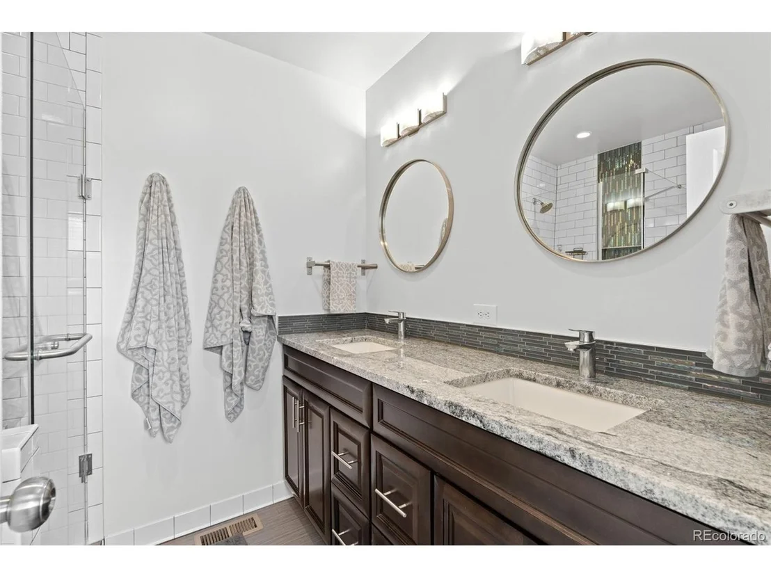 Photo of 125 Sun Way