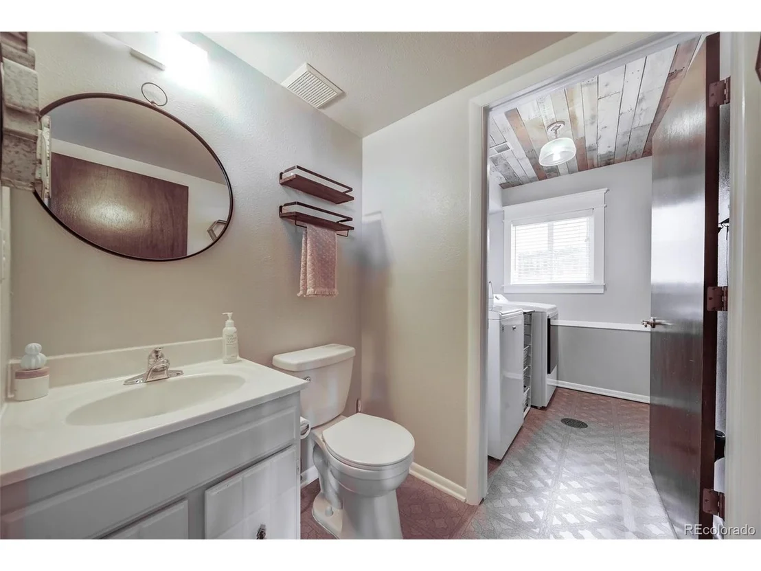 Photo of 9601 Sierra Dr