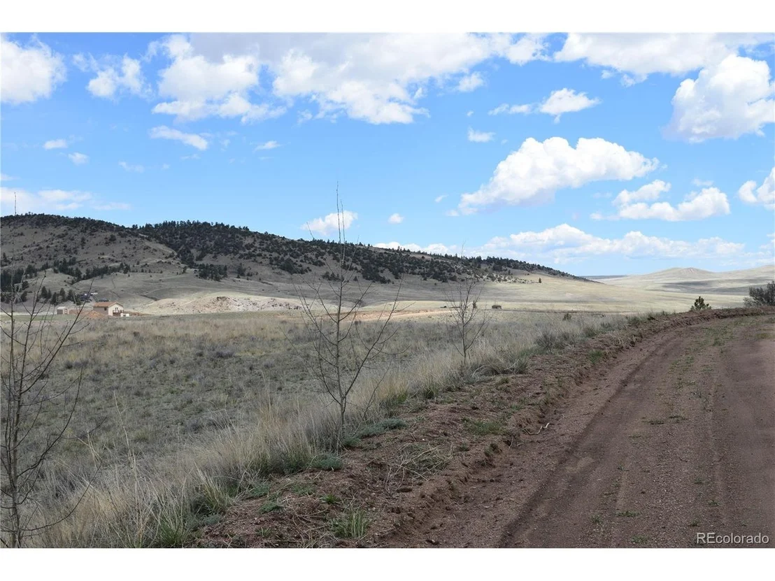 Photo of 550 Aspen Trl