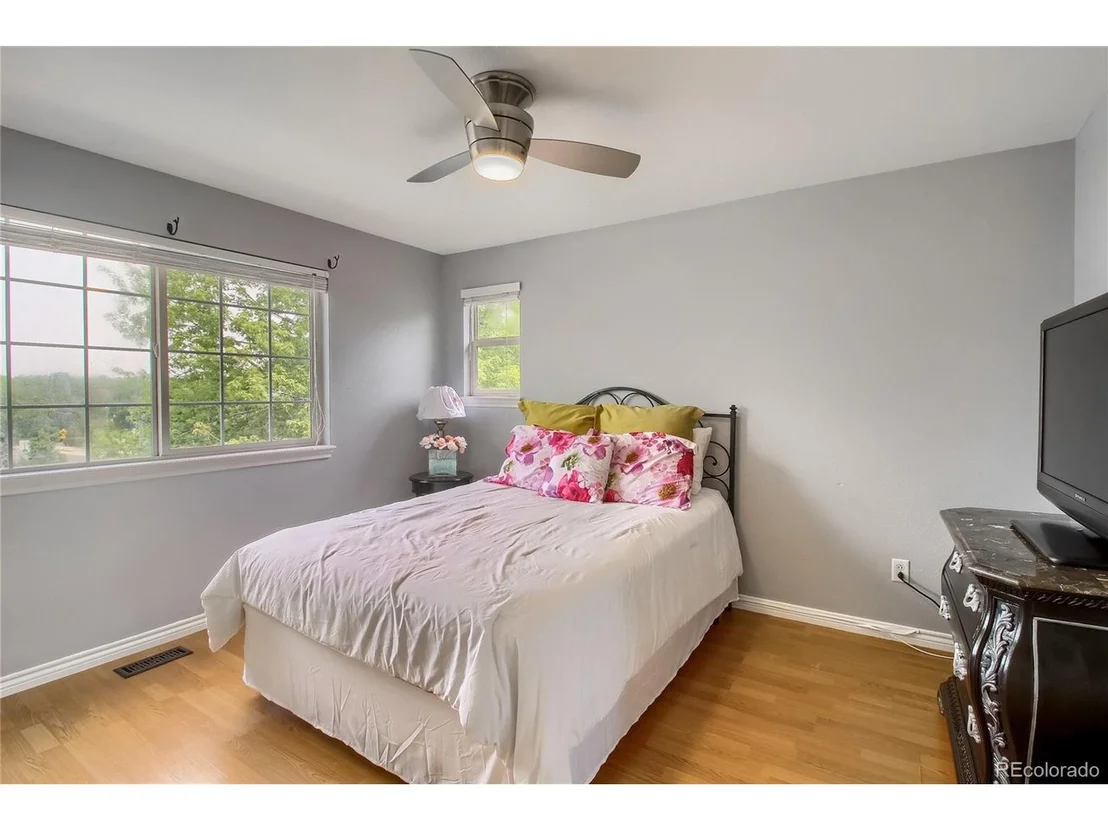 Photo of 1100 Sunset Dr