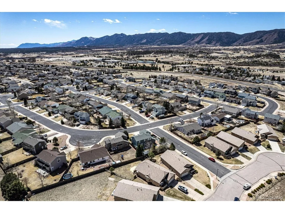 Photo of 2286 Creek Valley Cir