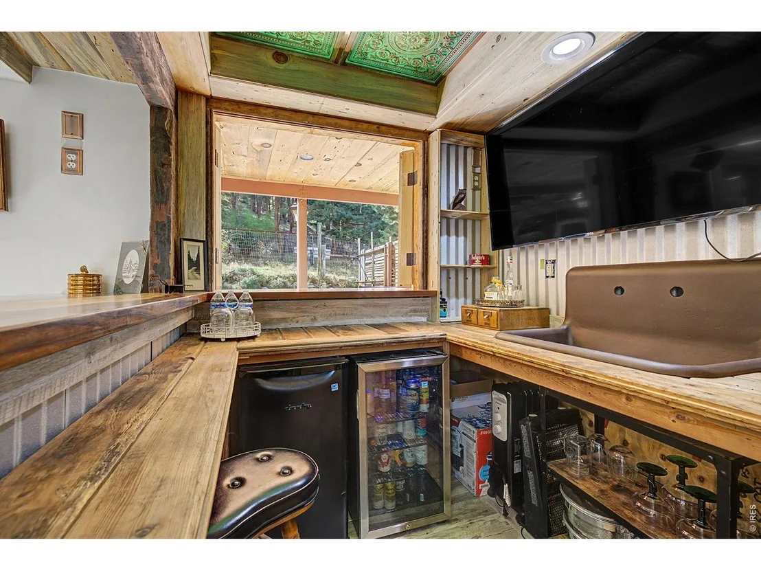Photo of 208 Packer Gulch Rd
