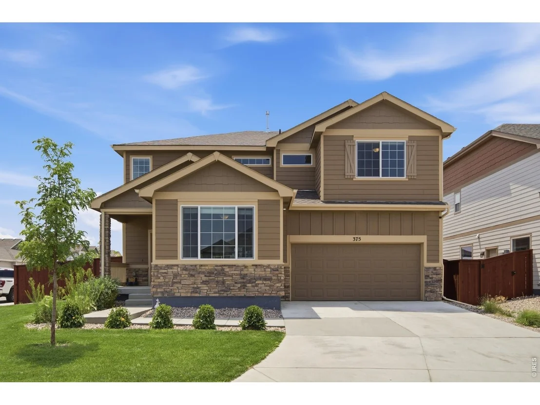 Photo of 375 Aurelia Dr