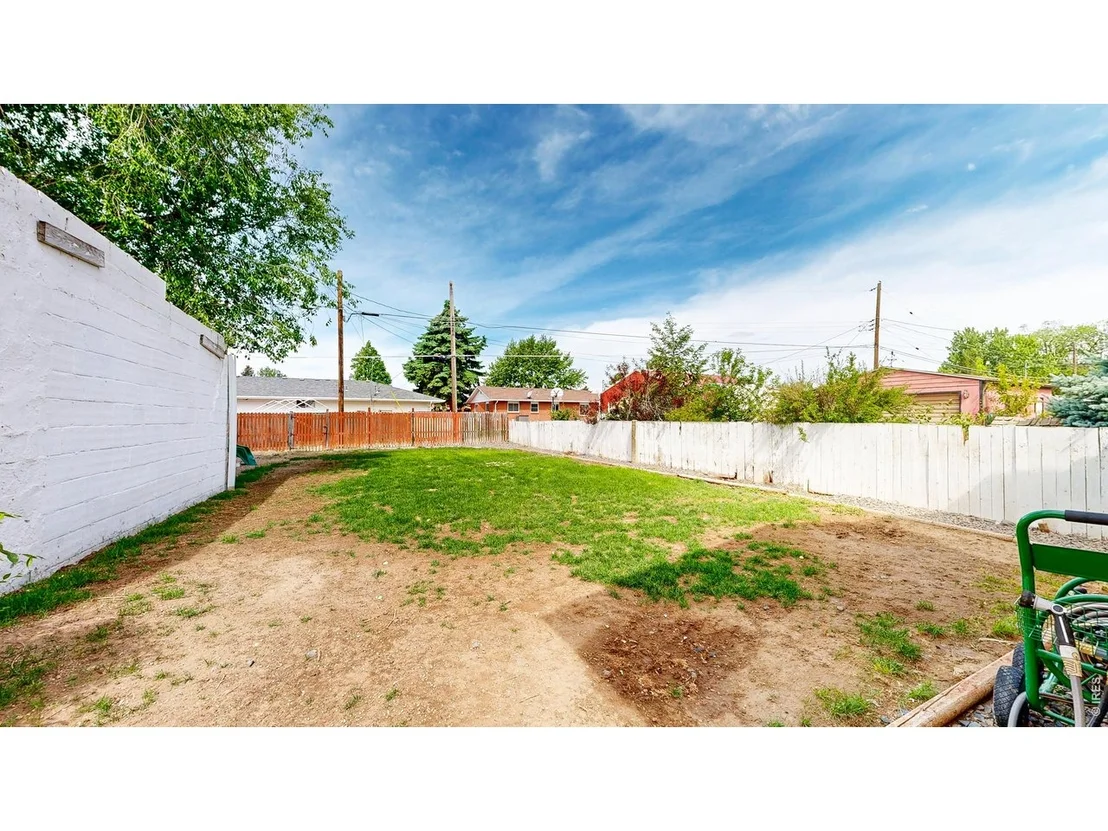 Photo of 521 1st Ave