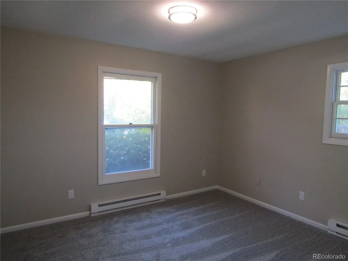 Photo of 2320 E Emerson