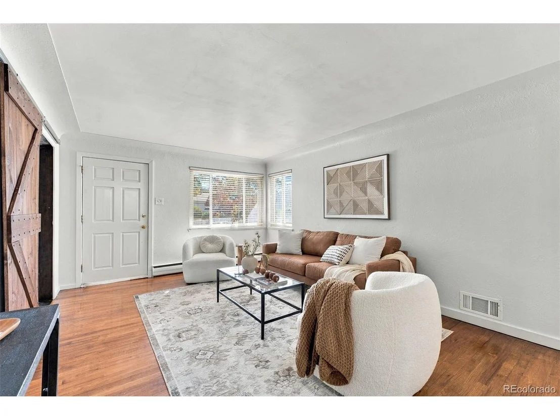 Photo of 4155 Jay St