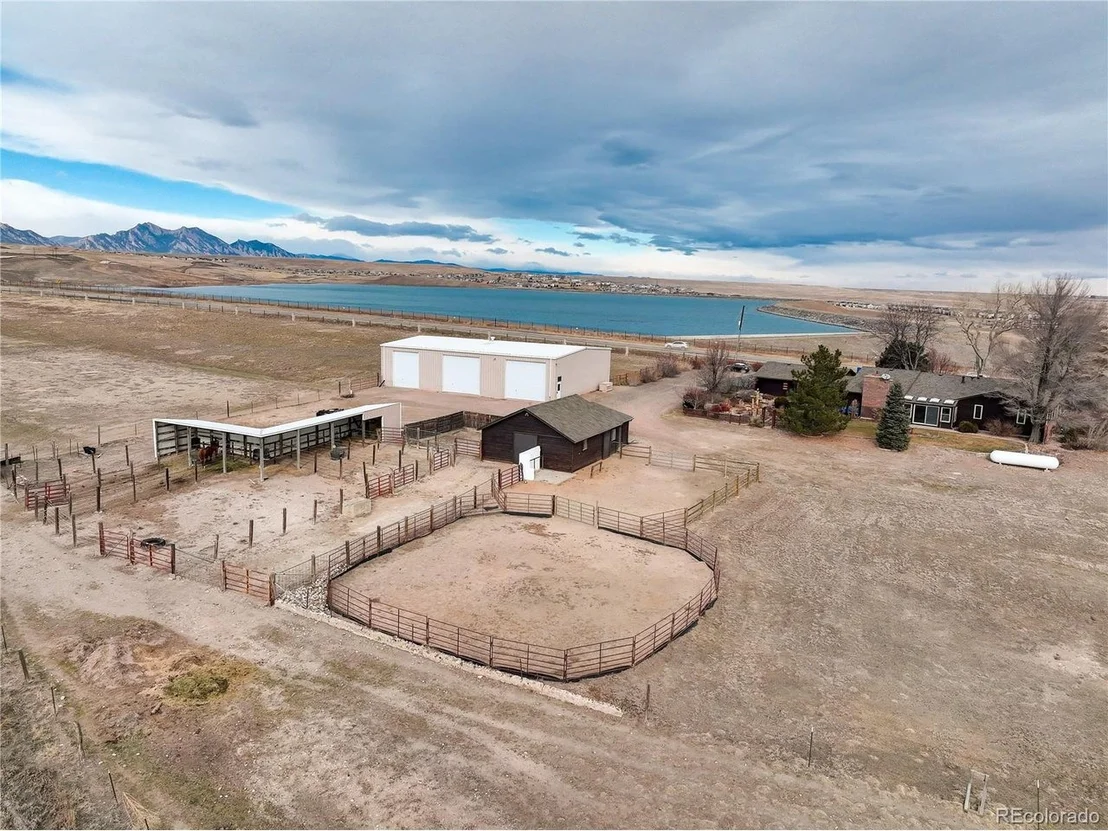 Photo of 15650 Highway 72
