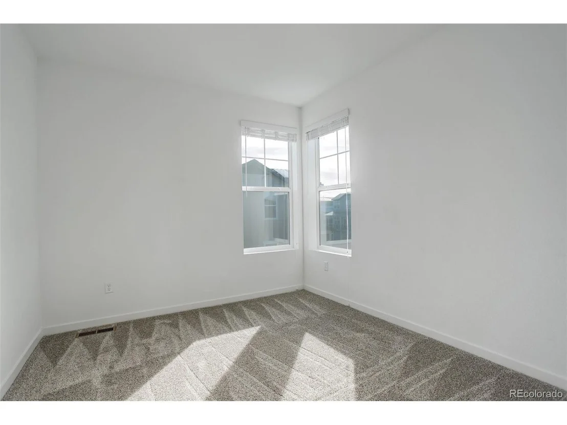 Photo of 11063 Shining Star Cir