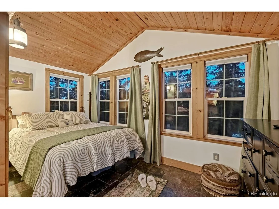 Photo of 27131 Log Trl
