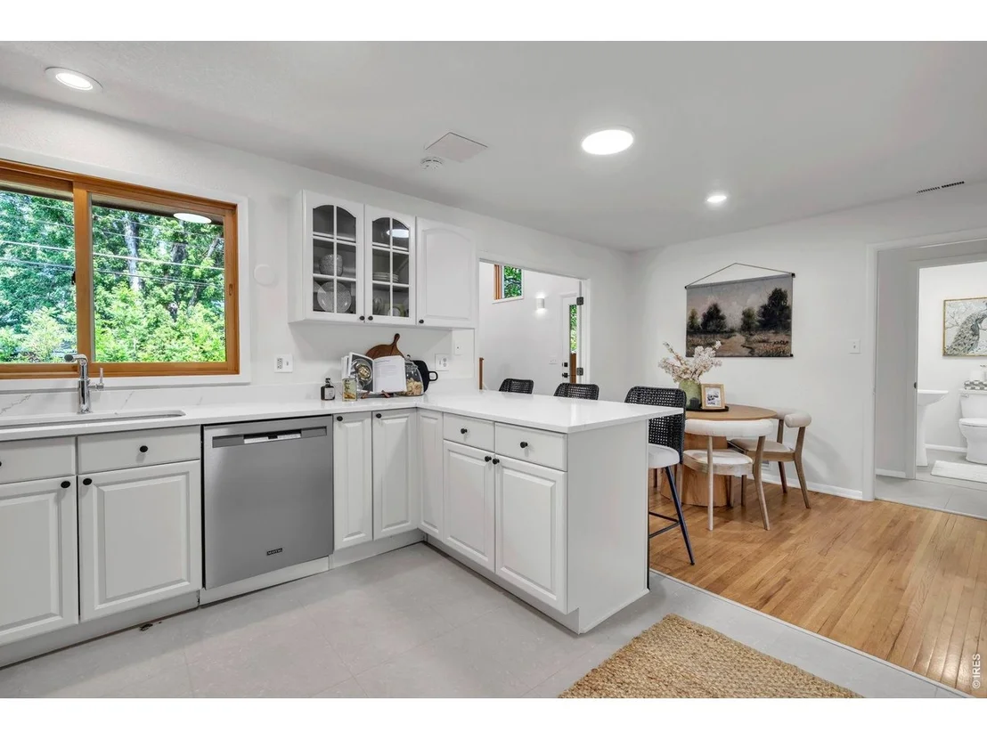 Photo of 3565 Martin Dr