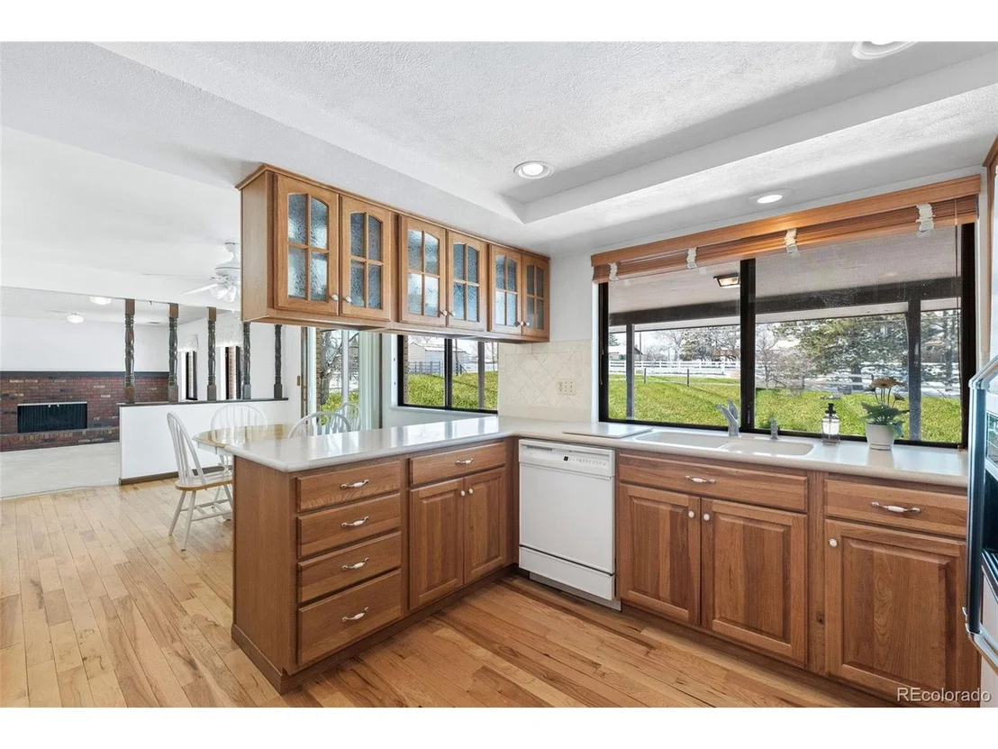 Photo of 8181 Queen St