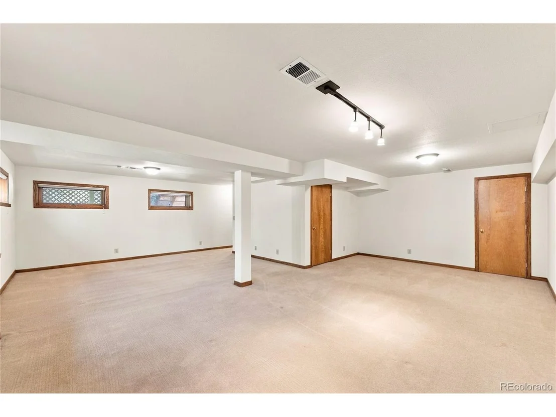 Photo of 211 Cedar Way