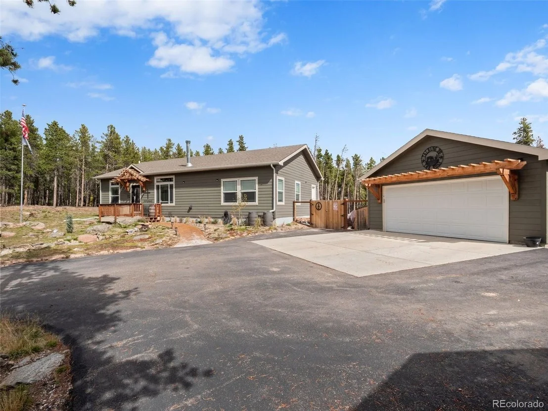 Photo of 74 Valley View Ln