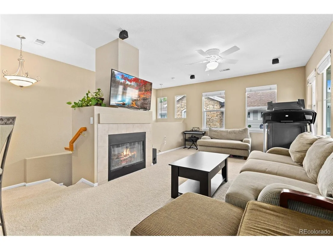 Photo of 32 Whitehaven Cir