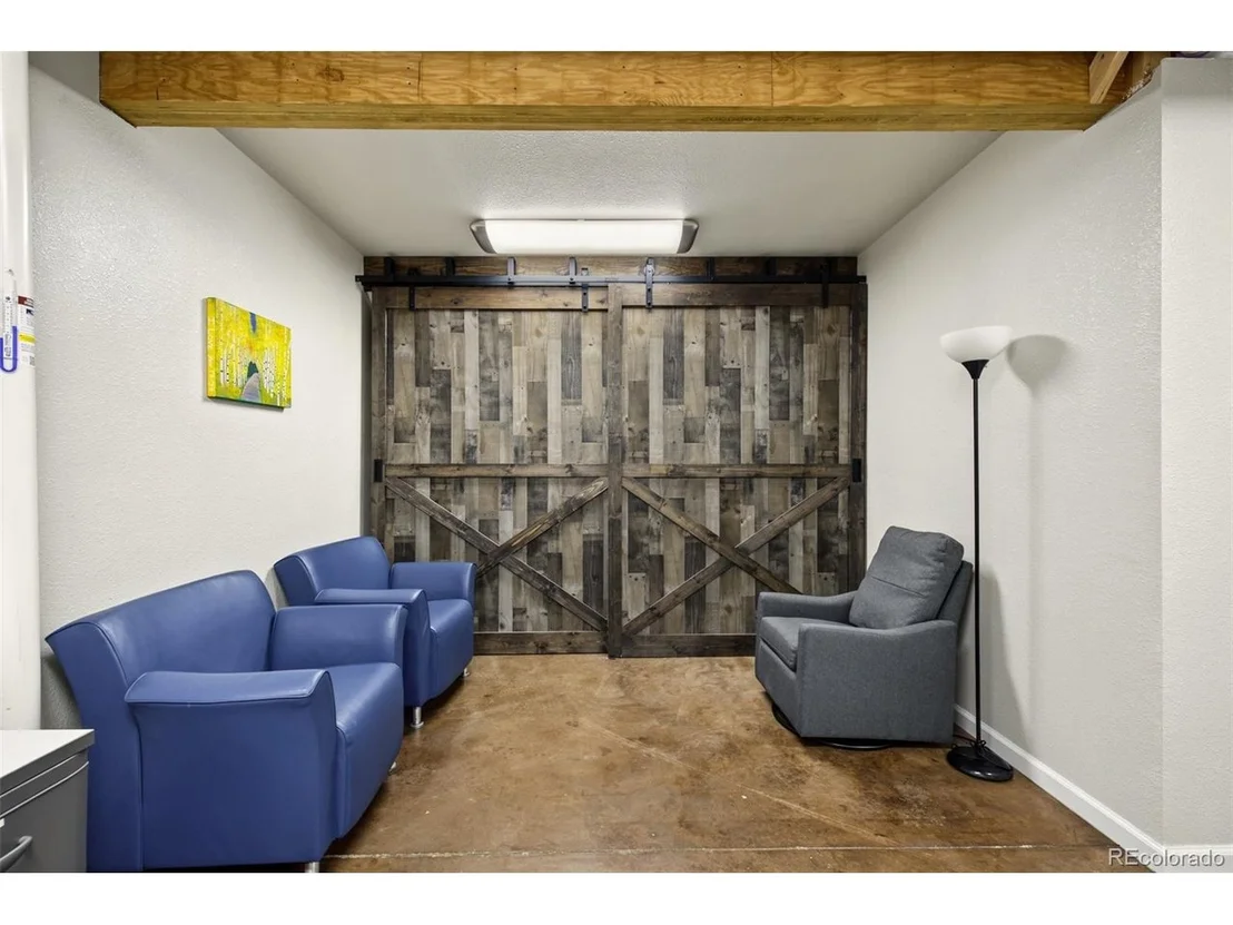 Photo of 313 Audubon Blvd