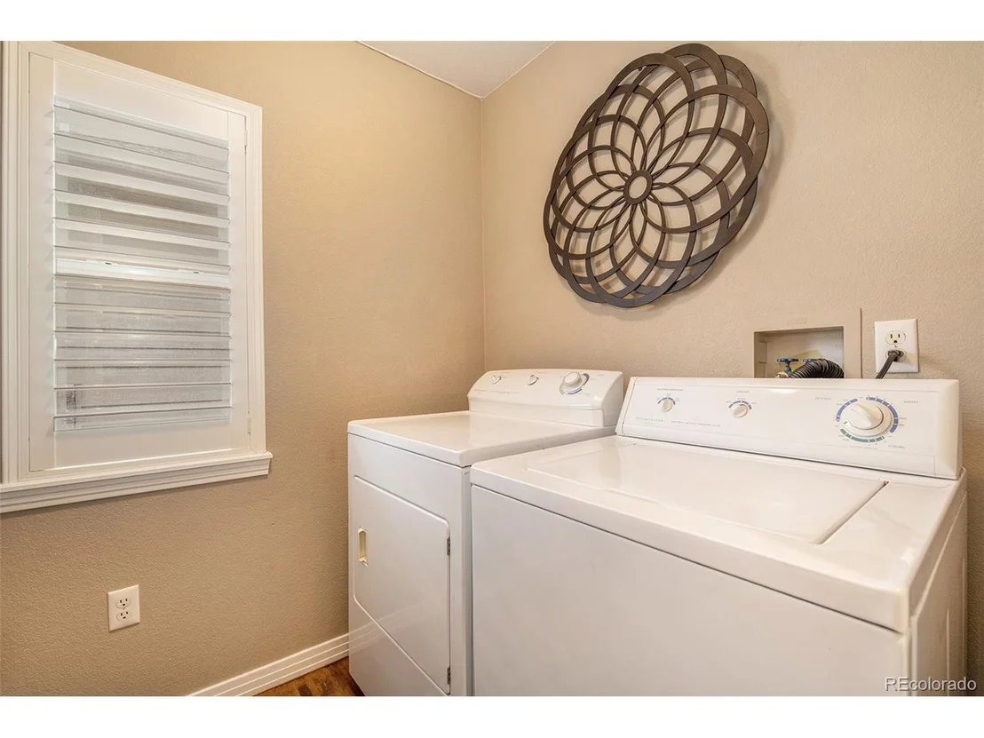 Photo of 15995 Sequoia Dr