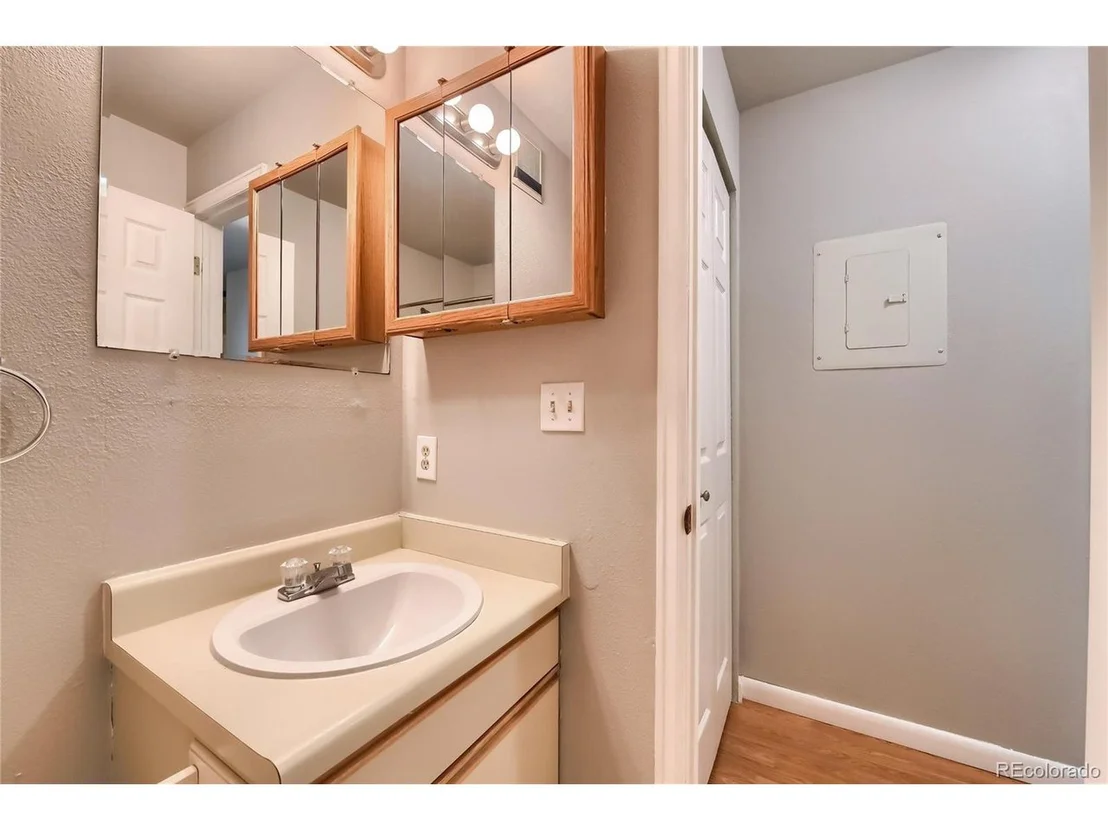 Photo of Unit 35 at 3025 Broadway St