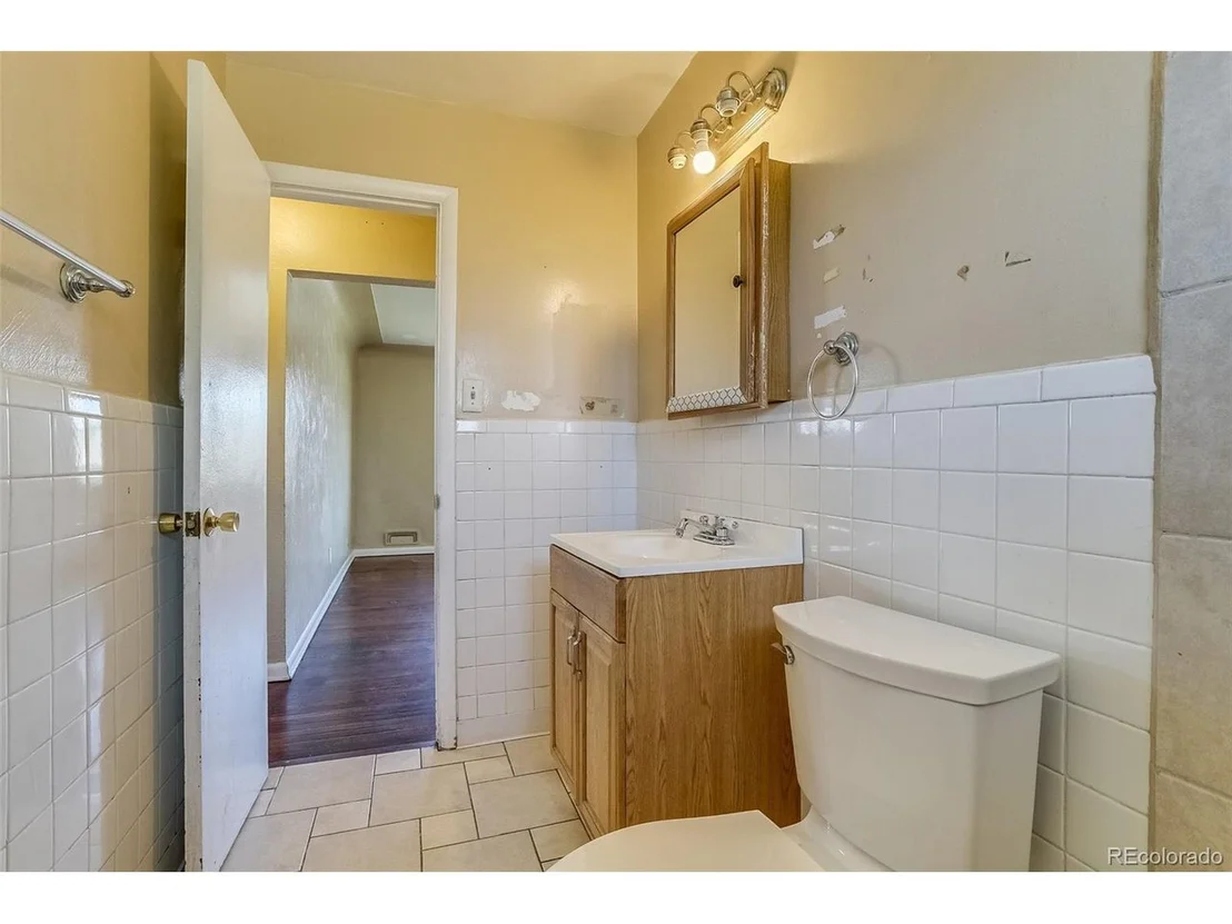 Photo of 3685 Jasmine St
