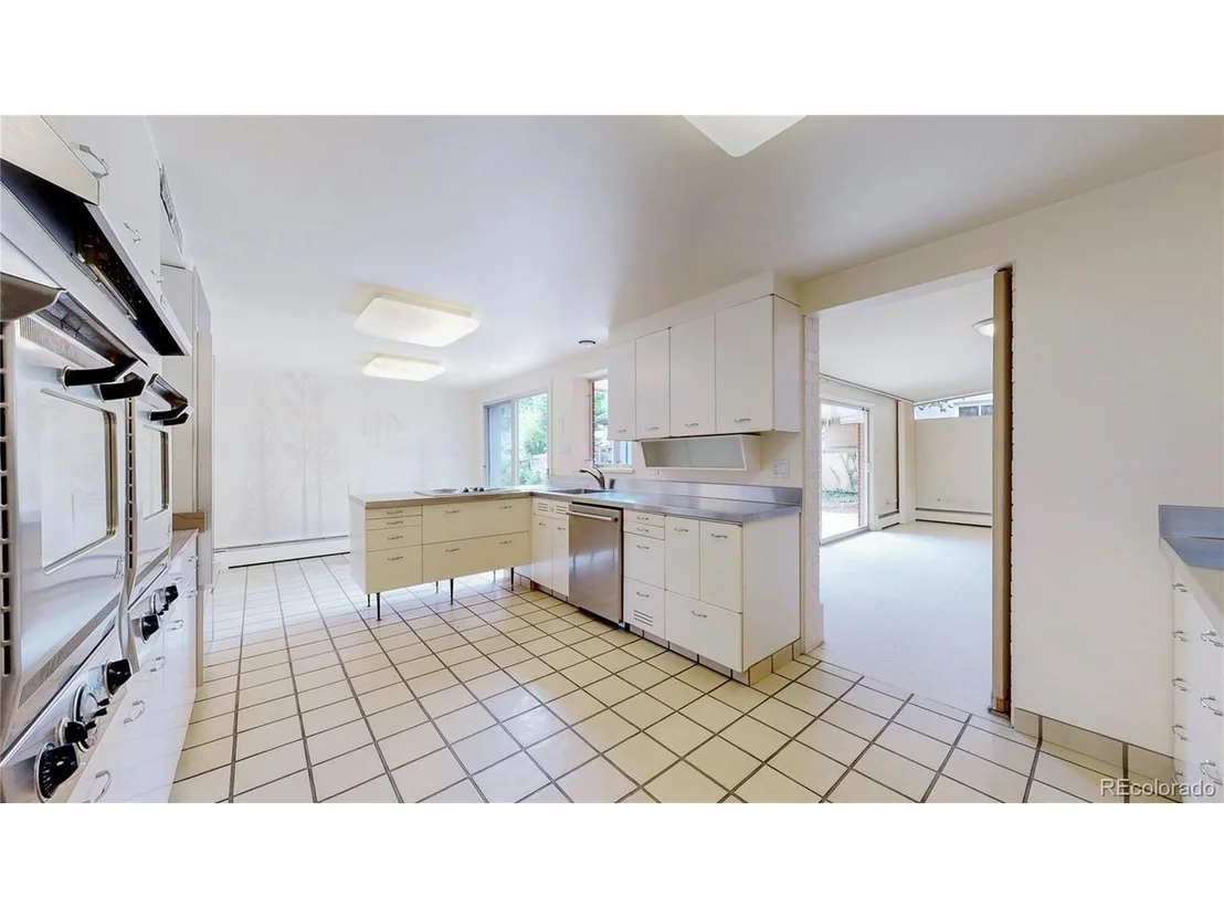 Photo of 340 Clermont St Pkwy
